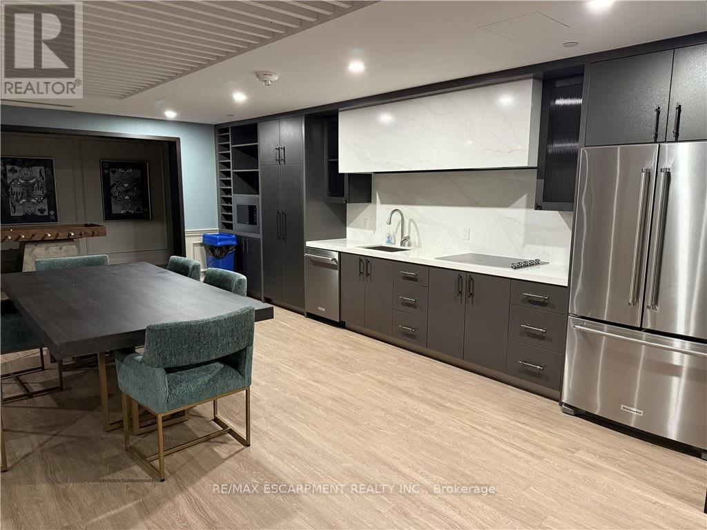 Photo 15 of 335 10 Mallard Trail, Hamilton ON