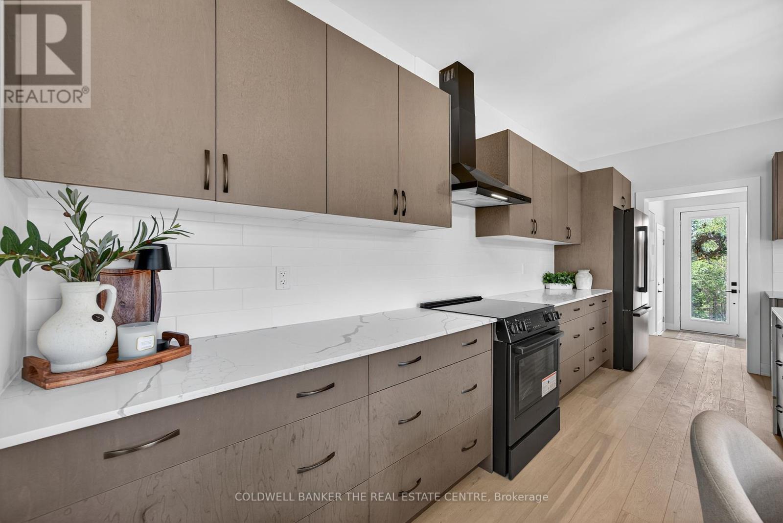 Photo 28 of 1008 Kingsridge Court, Lake Of Bays ON