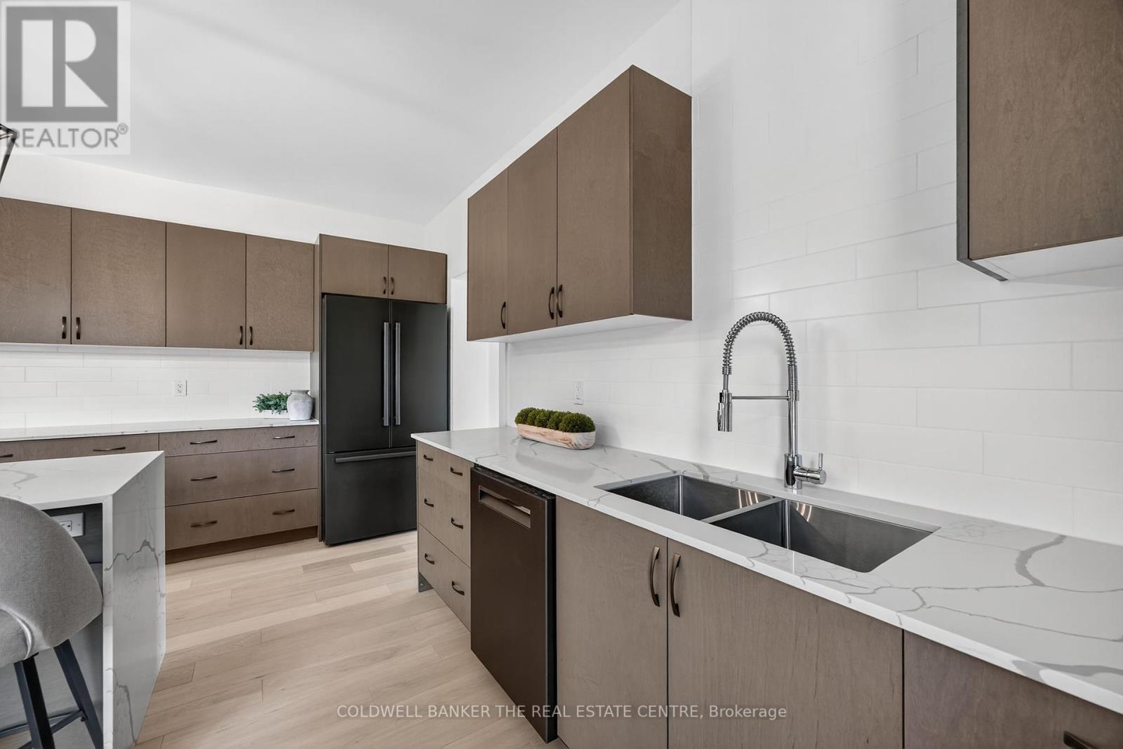 Photo 48 of 1008 Kingsridge Court, Lake Of Bays ON