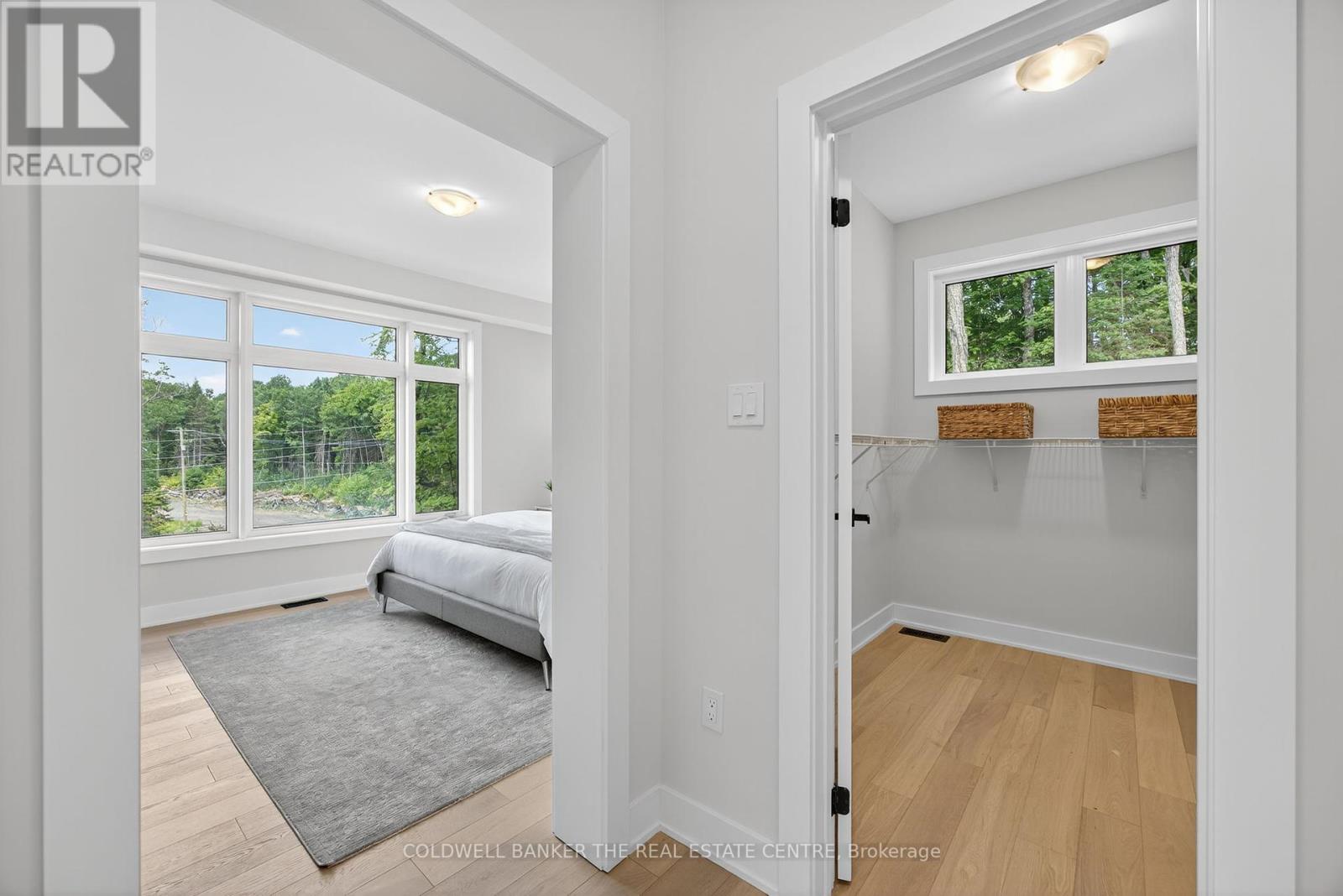 Photo 3 of 1008 Kingsridge Court, Lake Of Bays ON