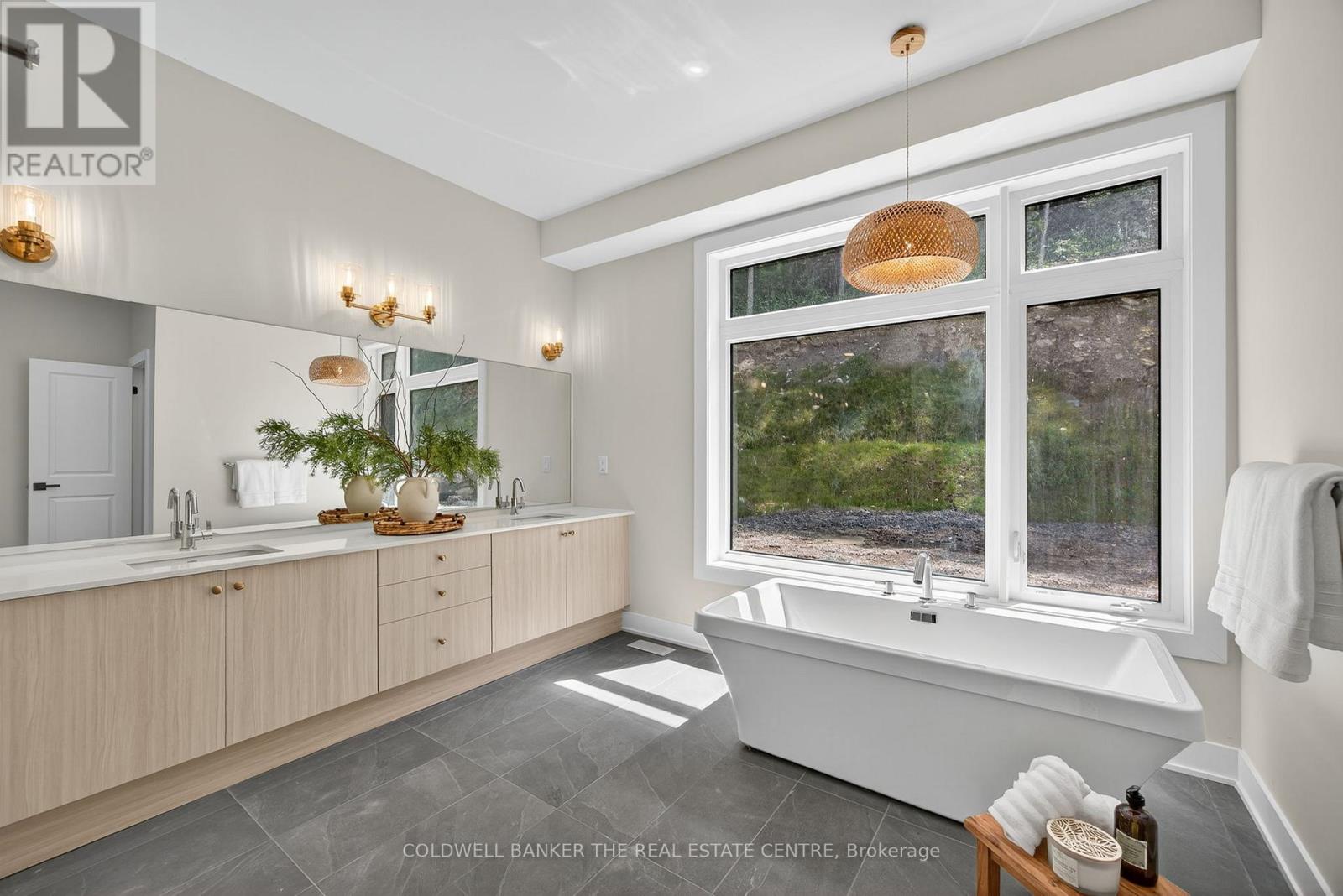 Photo 32 of 1008 Kingsridge Court, Lake Of Bays ON