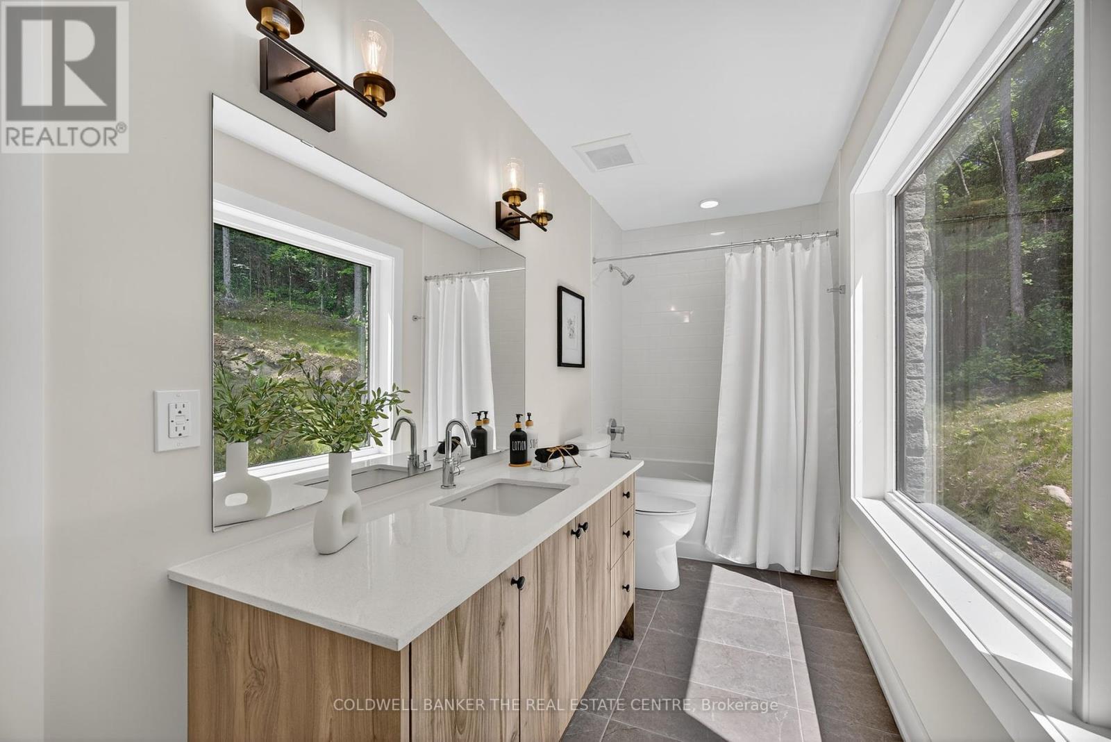 Photo 39 of 1008 Kingsridge Court, Lake Of Bays ON