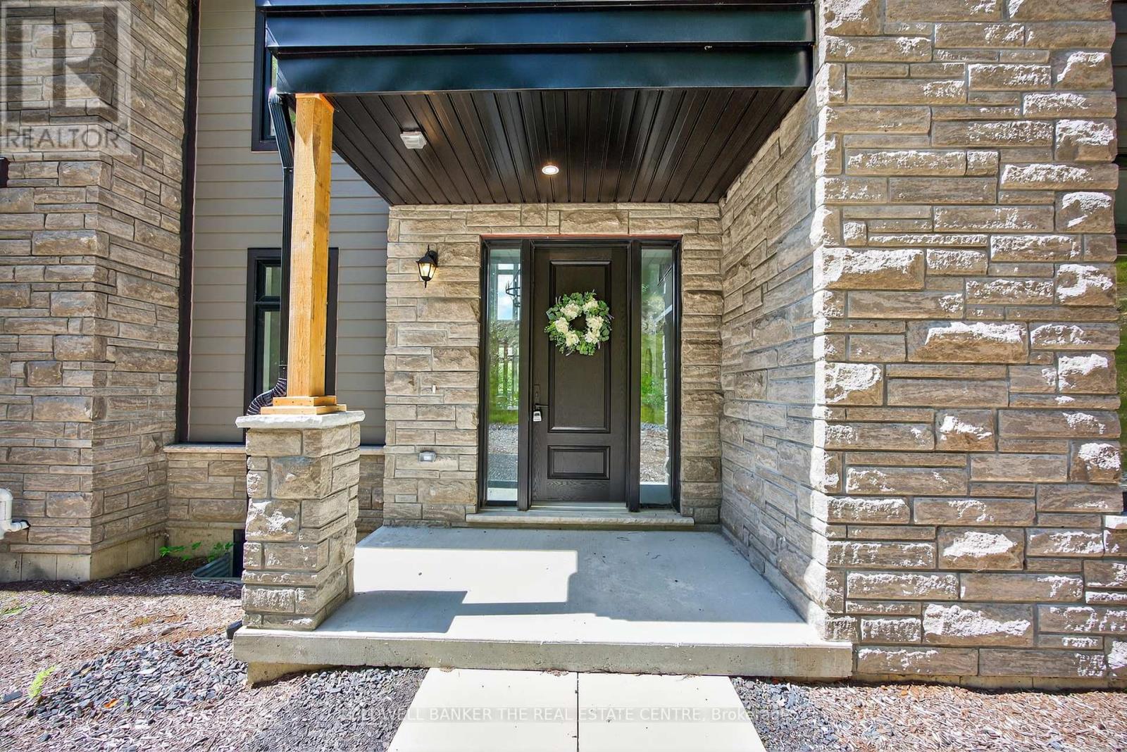 Photo 18 of 1008 Kingsridge Court, Lake Of Bays ON