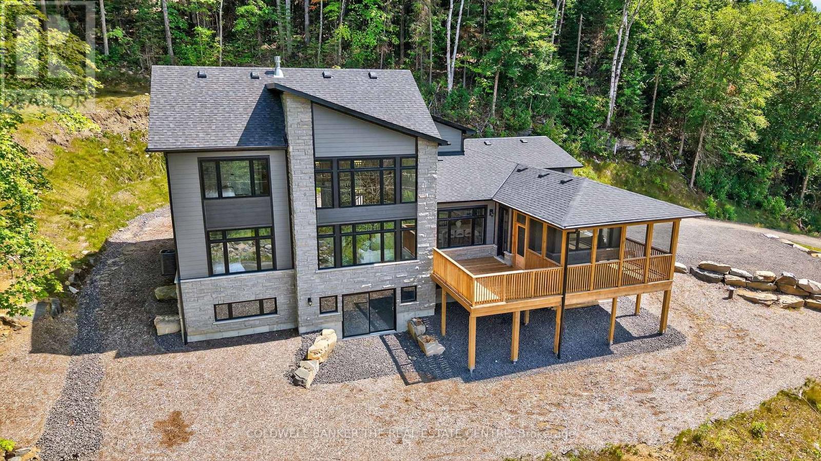 Photo 8 of 1008 Kingsridge Court, Lake Of Bays ON