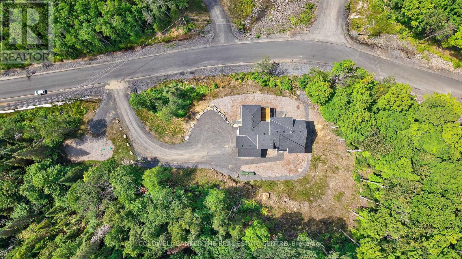 Photo 10 of 1008 Kingsridge Court, Lake Of Bays ON