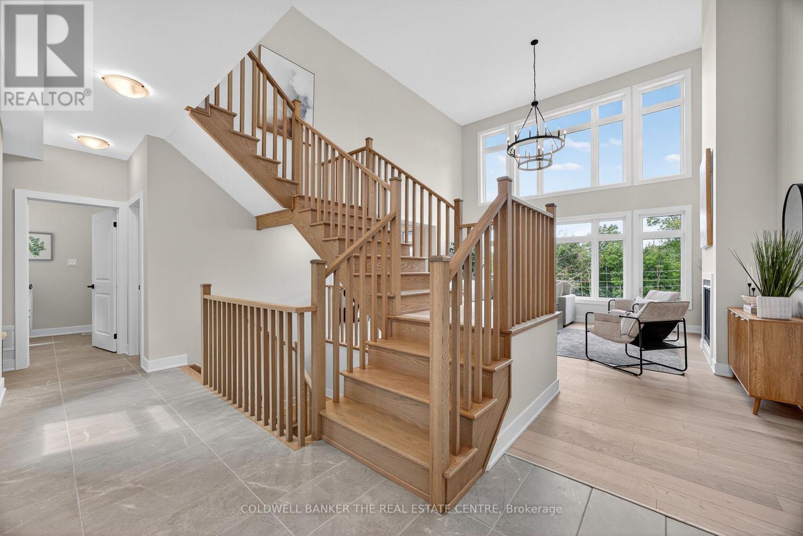 Photo 7 of 1008 Kingsridge Court, Lake Of Bays ON
