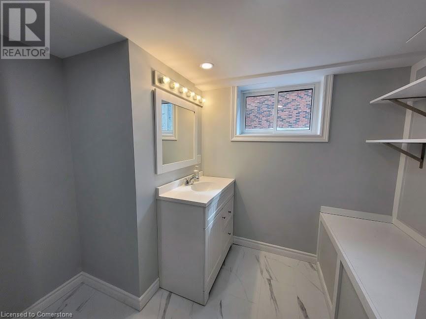 Photo 30 of 6476 Maranda Street, Niagara Falls ON