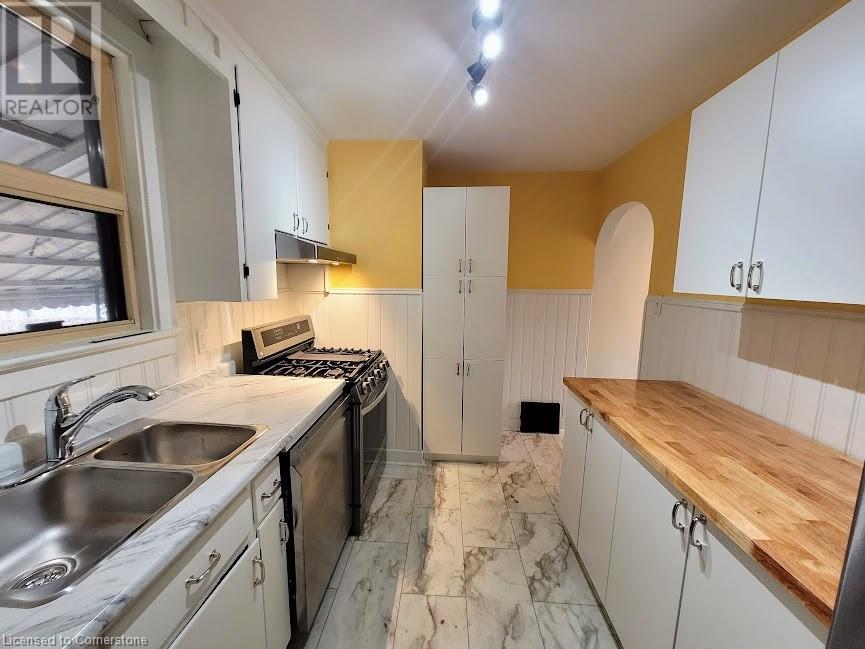 Photo 8 of 6476 Maranda Street, Niagara Falls ON