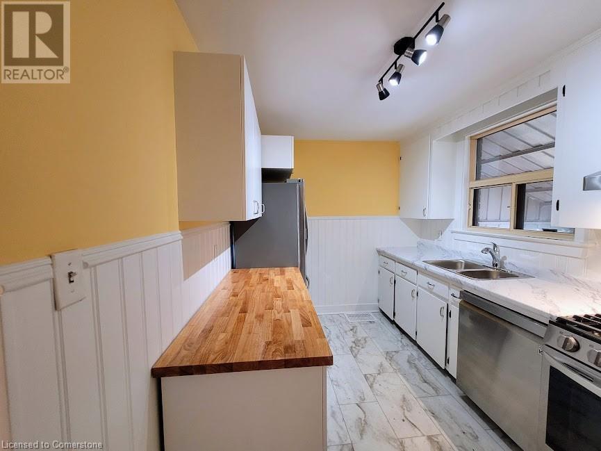 Photo 9 of 6476 Maranda Street, Niagara Falls ON