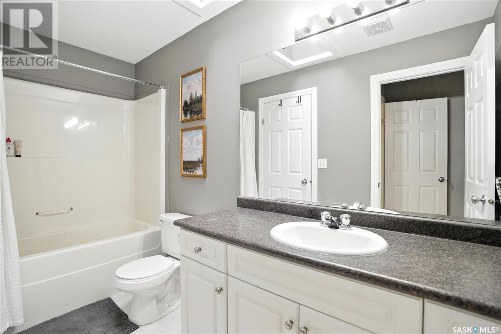 Photo 10 of 28 110 Banyan Crescent, Saskatoon SK