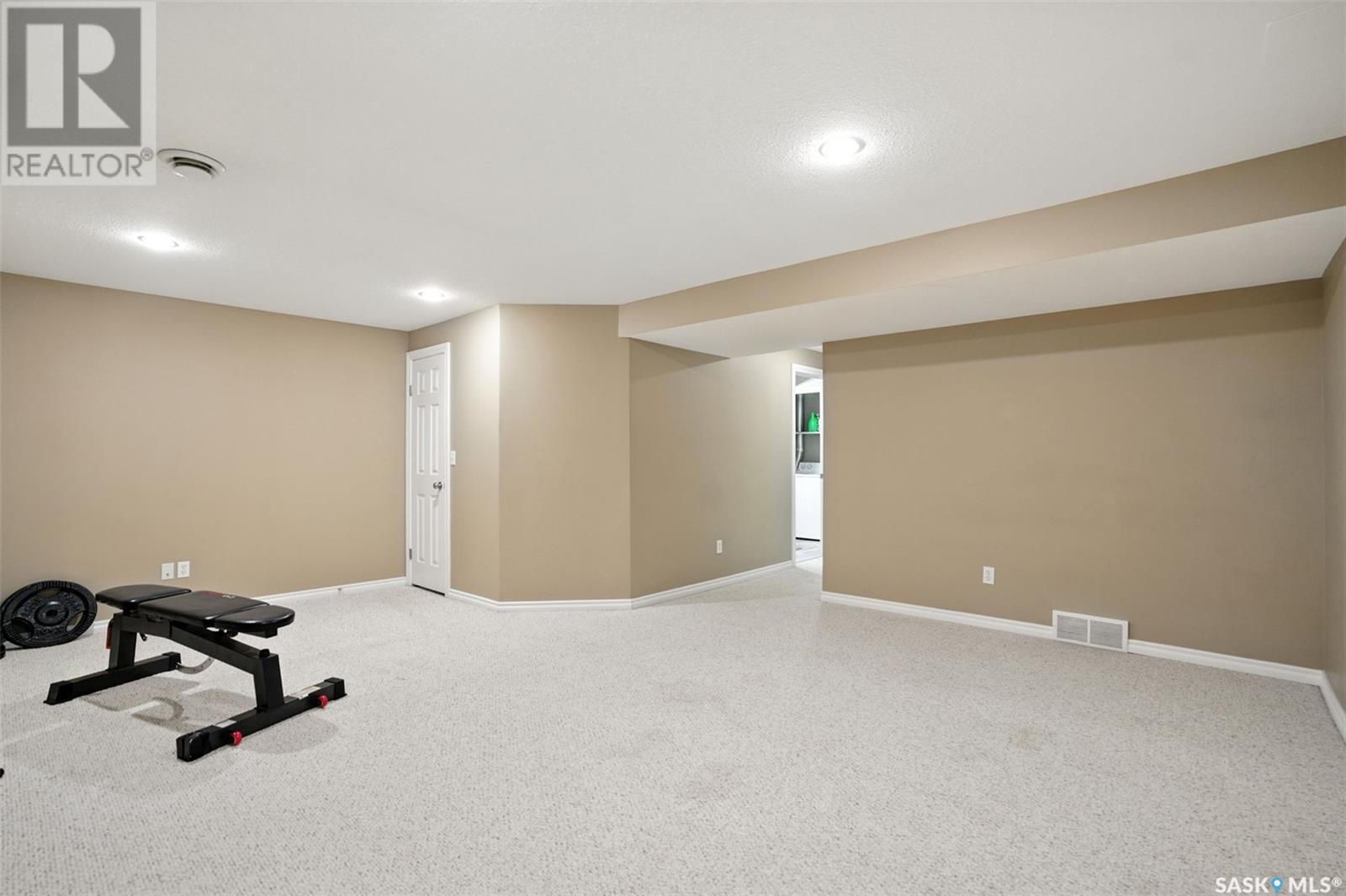 Photo 3 of 28 110 Banyan Crescent, Saskatoon SK