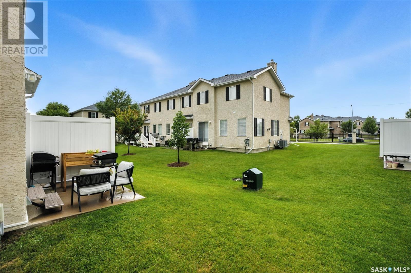 Photo 5 of 28 110 Banyan Crescent, Saskatoon SK