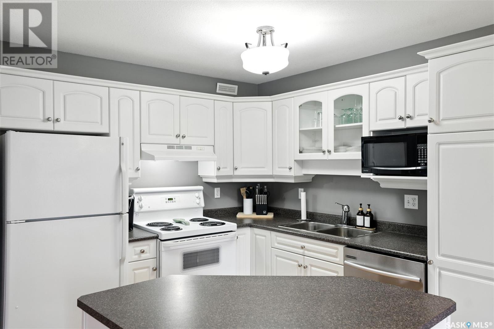 Photo 14 of 28 110 Banyan Crescent, Saskatoon SK