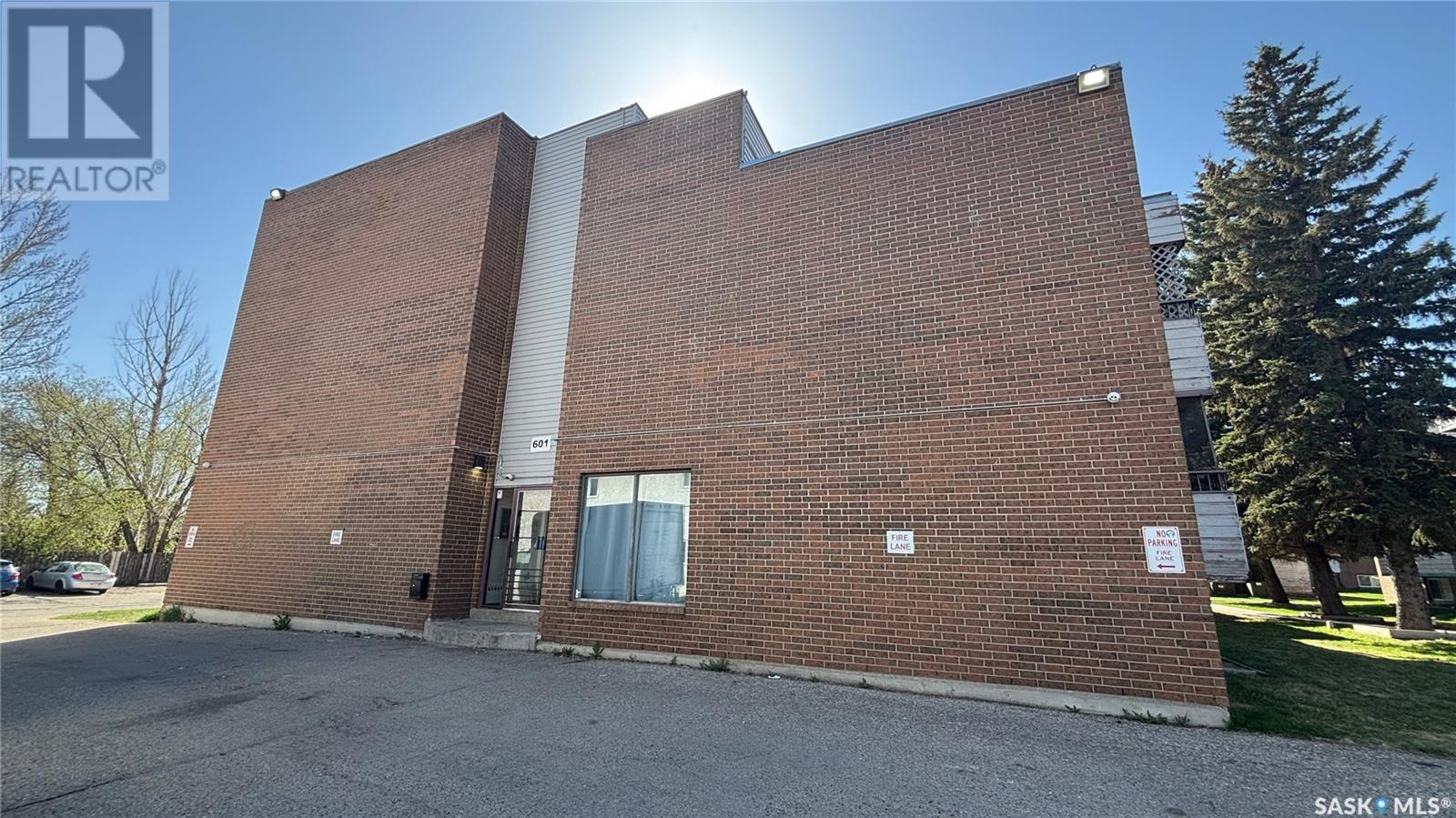 Photo 13 of 203 601 X Avenue S, Saskatoon SK
