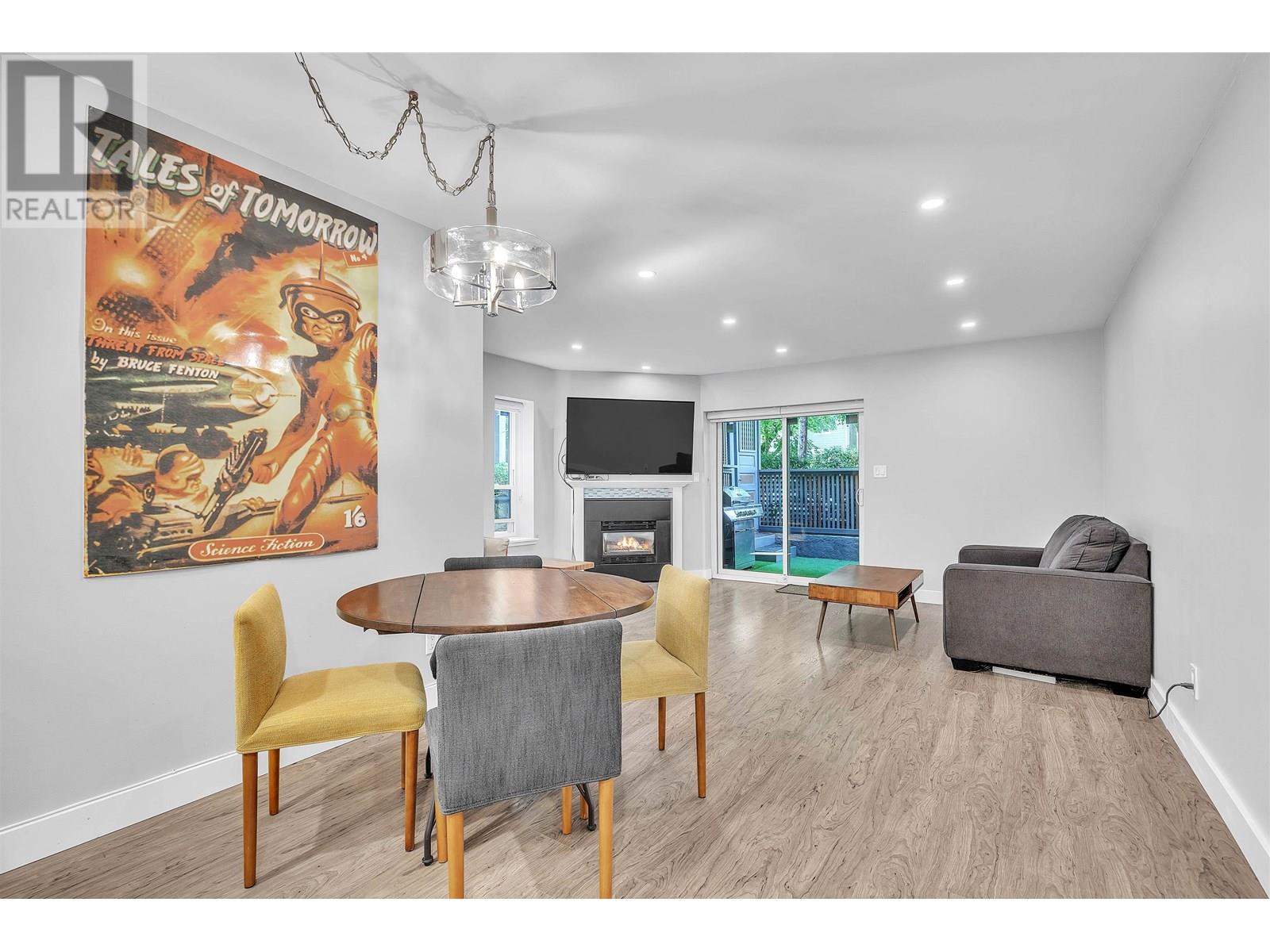 Photo 34 of 2433 W 6th Avenue, Vancouver BC