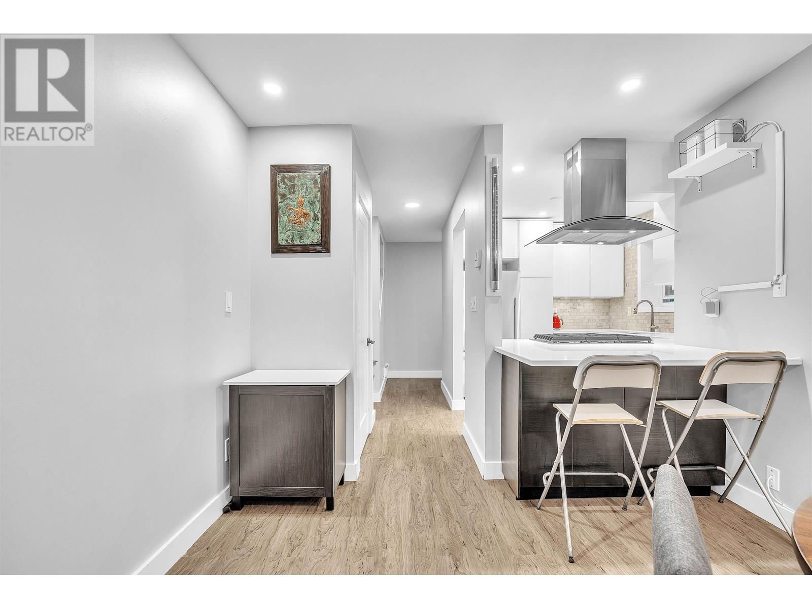 Photo 36 of 2433 W 6th Avenue, Vancouver BC