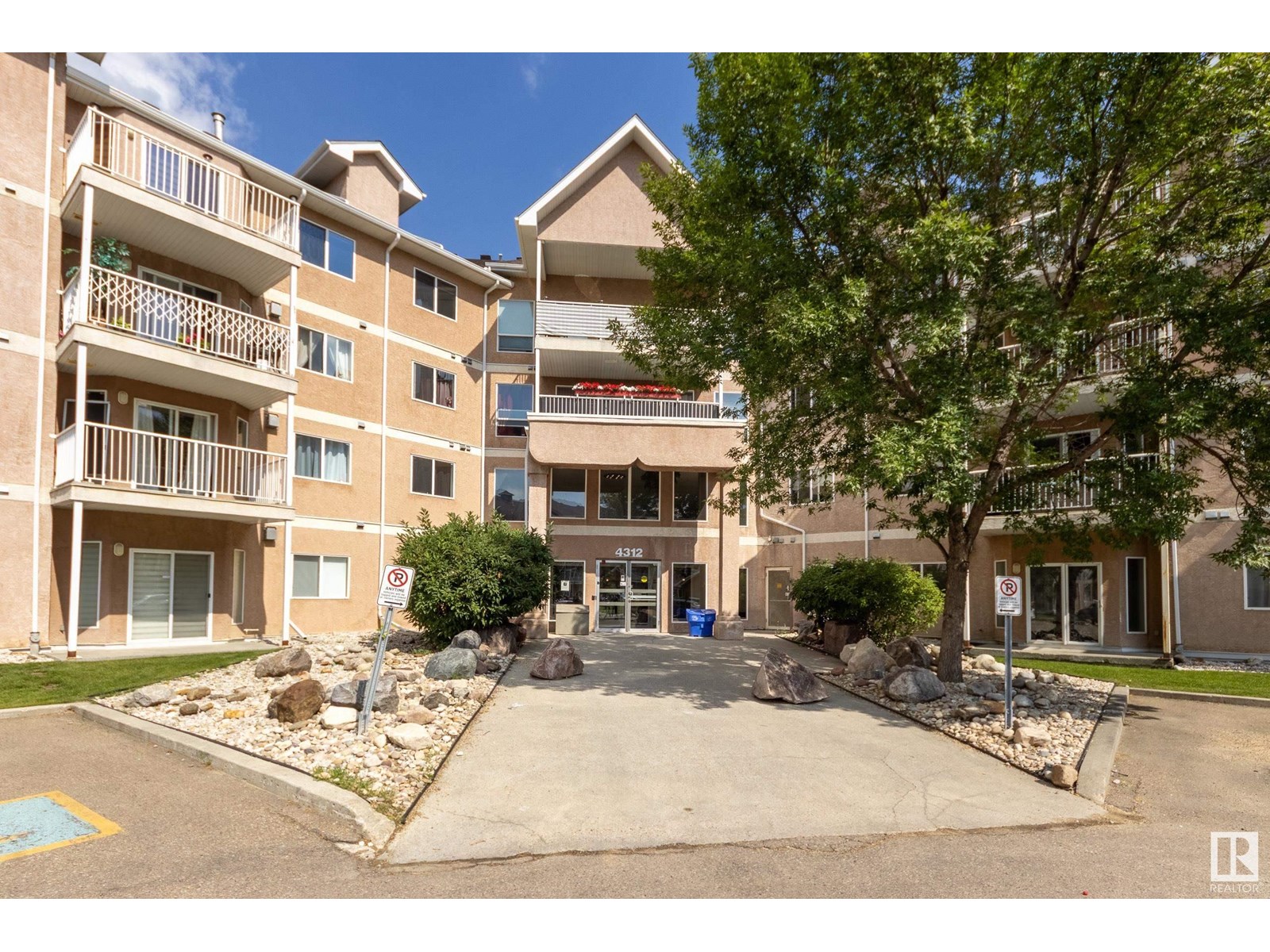 Photo 23 of 314 4312 139 Av Nw, Edmonton AB
