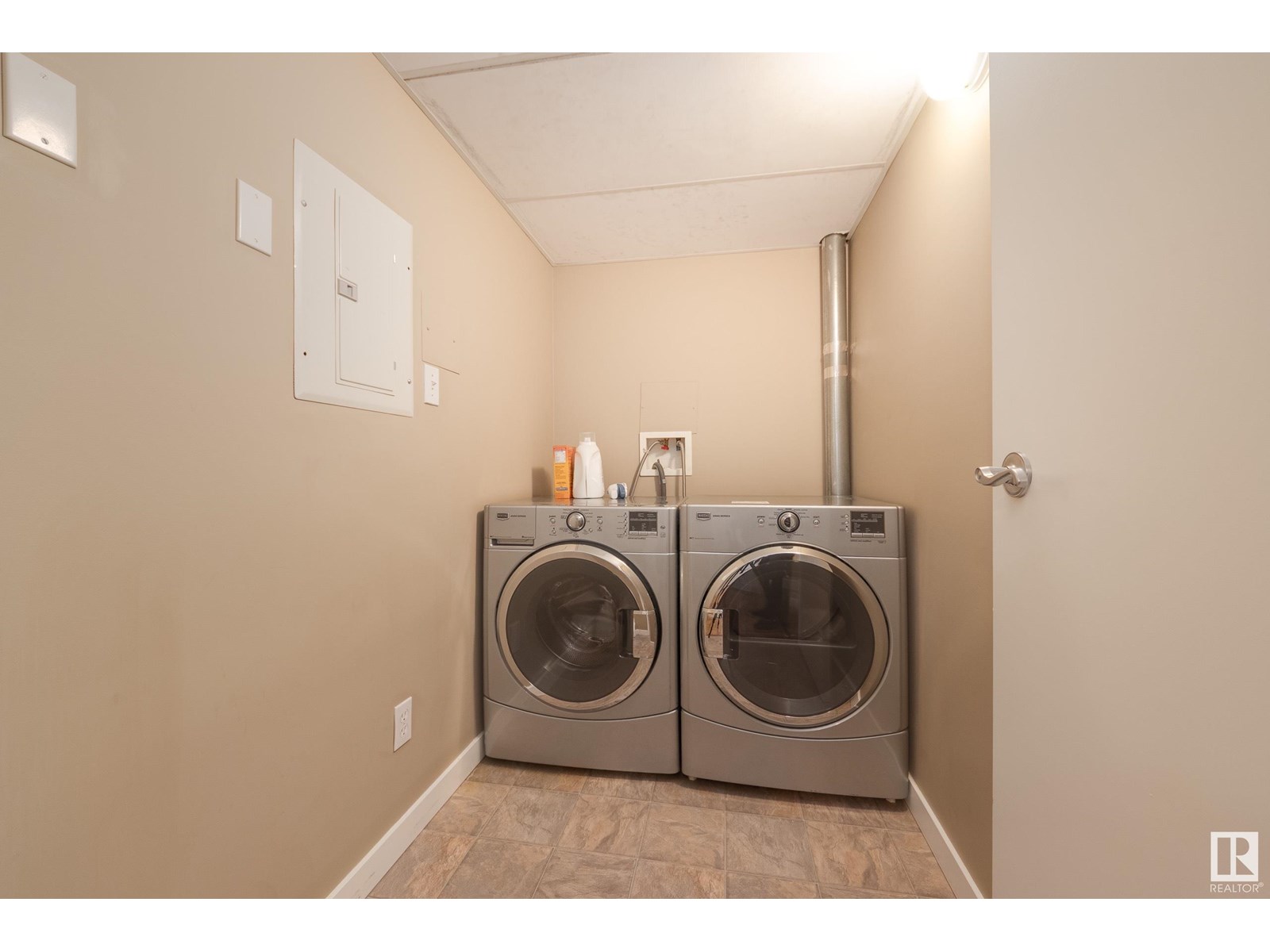 Photo 24 of 314 4312 139 Av Nw, Edmonton AB
