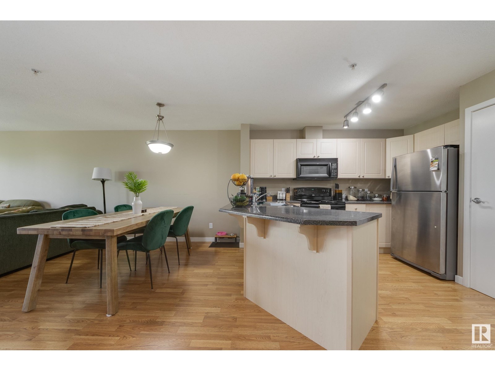 Photo 34 of 314 4312 139 Av Nw, Edmonton AB