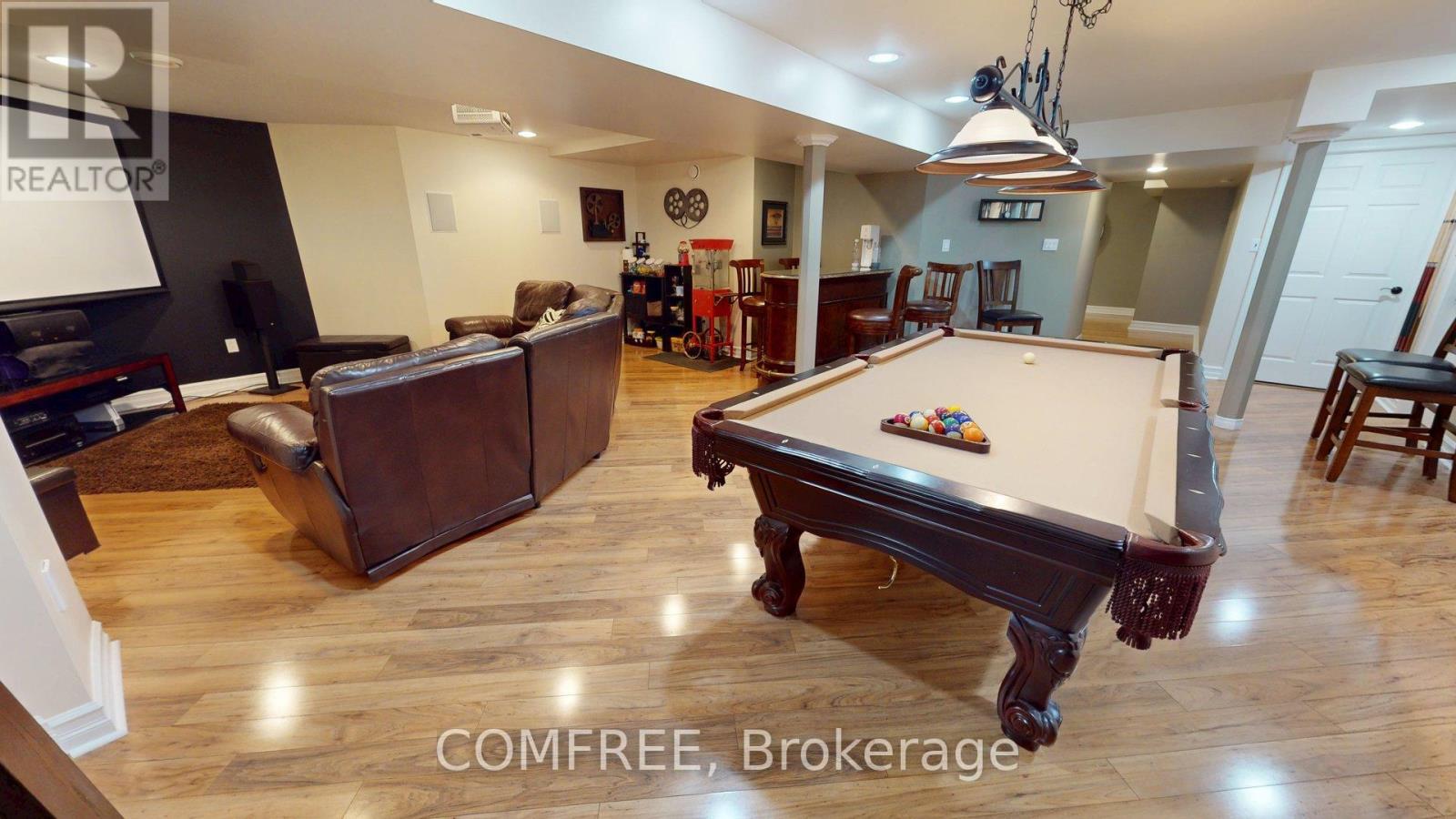Photo 17 of 21 Mcbeth Place, Whitby ON