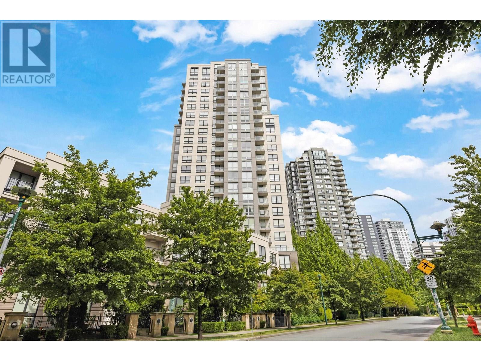 Photo 2 of 403 3663 Crowley Drive, Vancouver BC