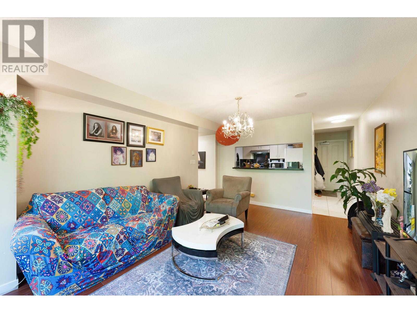 Photo 5 of 403 3663 Crowley Drive, Vancouver BC