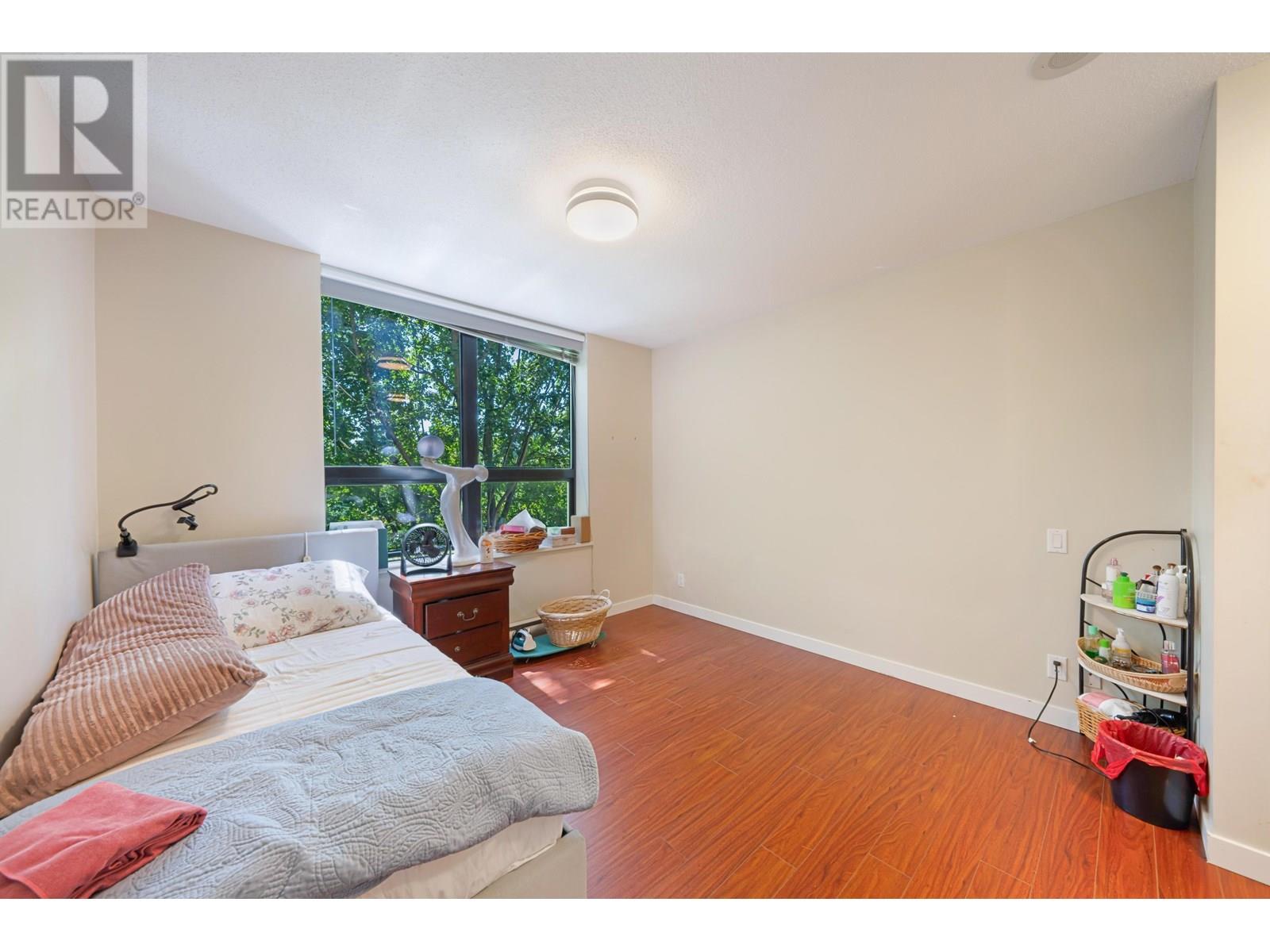 Photo 14 of 403 3663 Crowley Drive, Vancouver BC