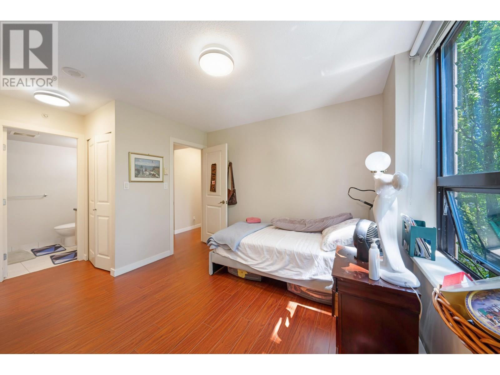 Photo 15 of 403 3663 Crowley Drive, Vancouver BC