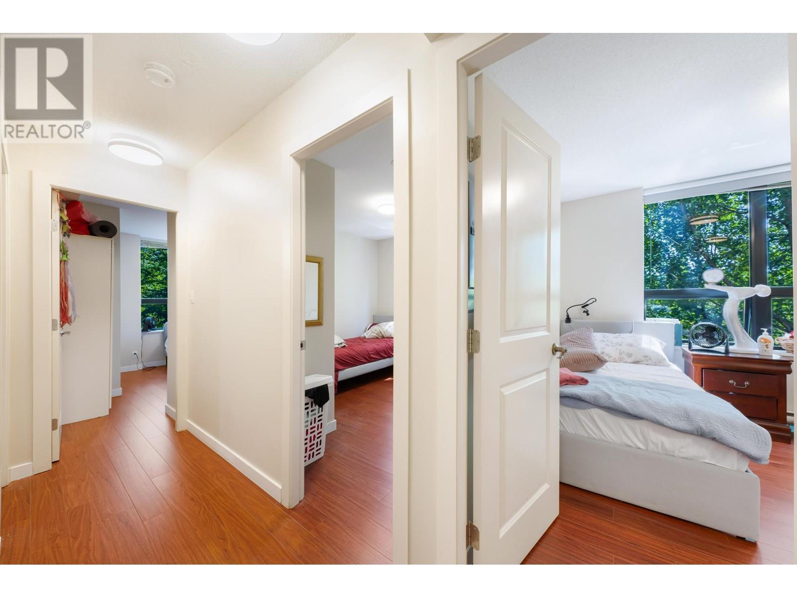 Photo 13 of 403 3663 Crowley Drive, Vancouver BC