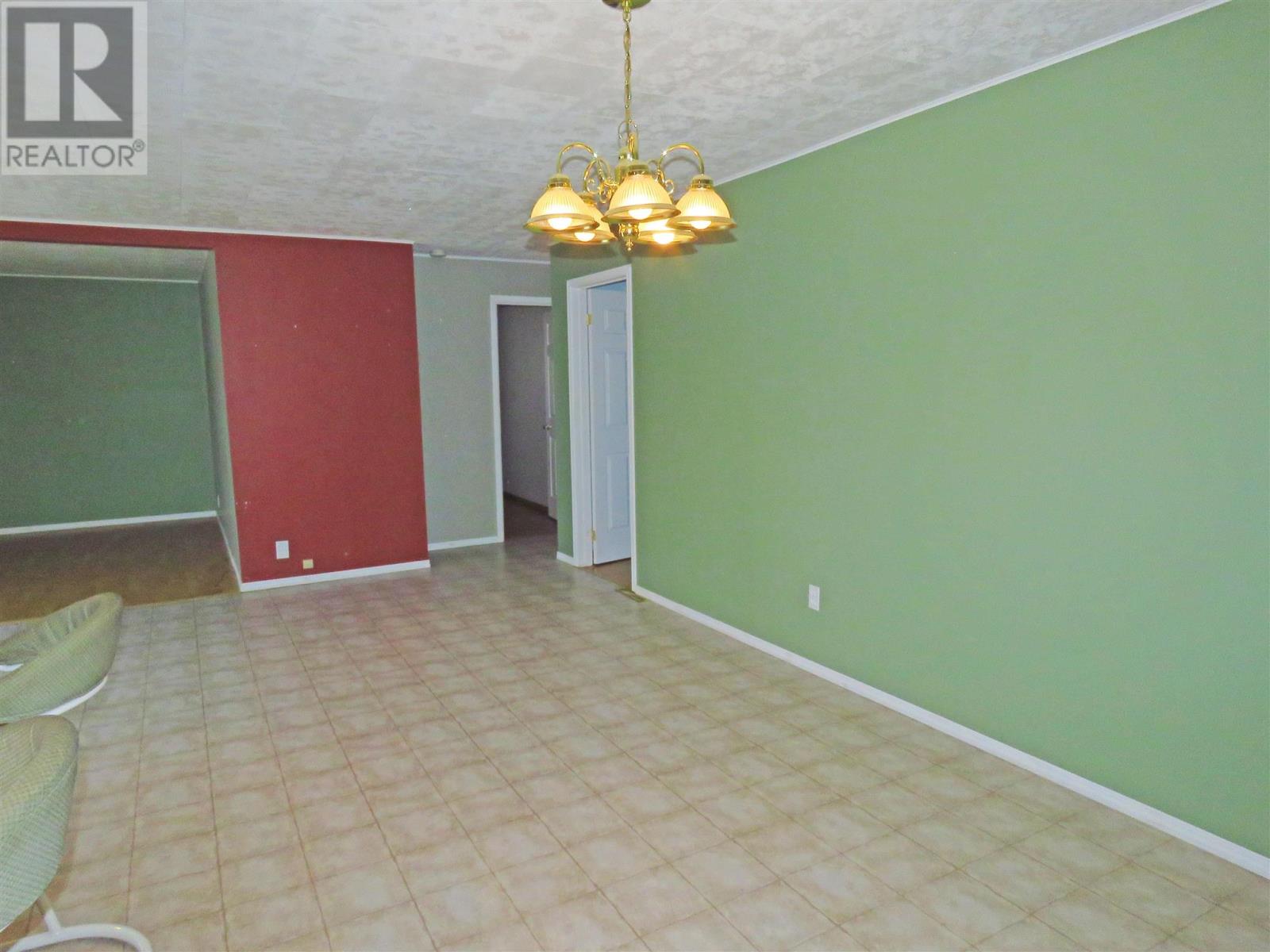 Photo 20 of 120 Dieppe Rd, Longlac ON