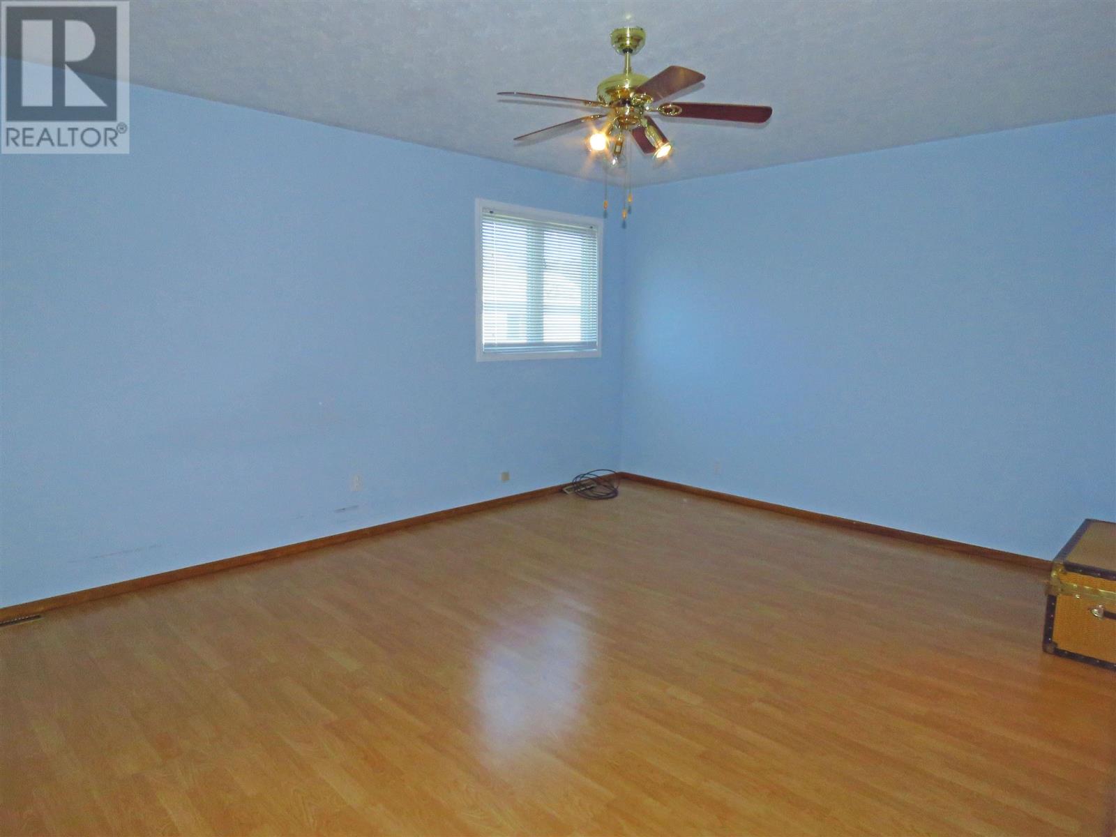 Photo 23 of 120 Dieppe Rd, Longlac ON