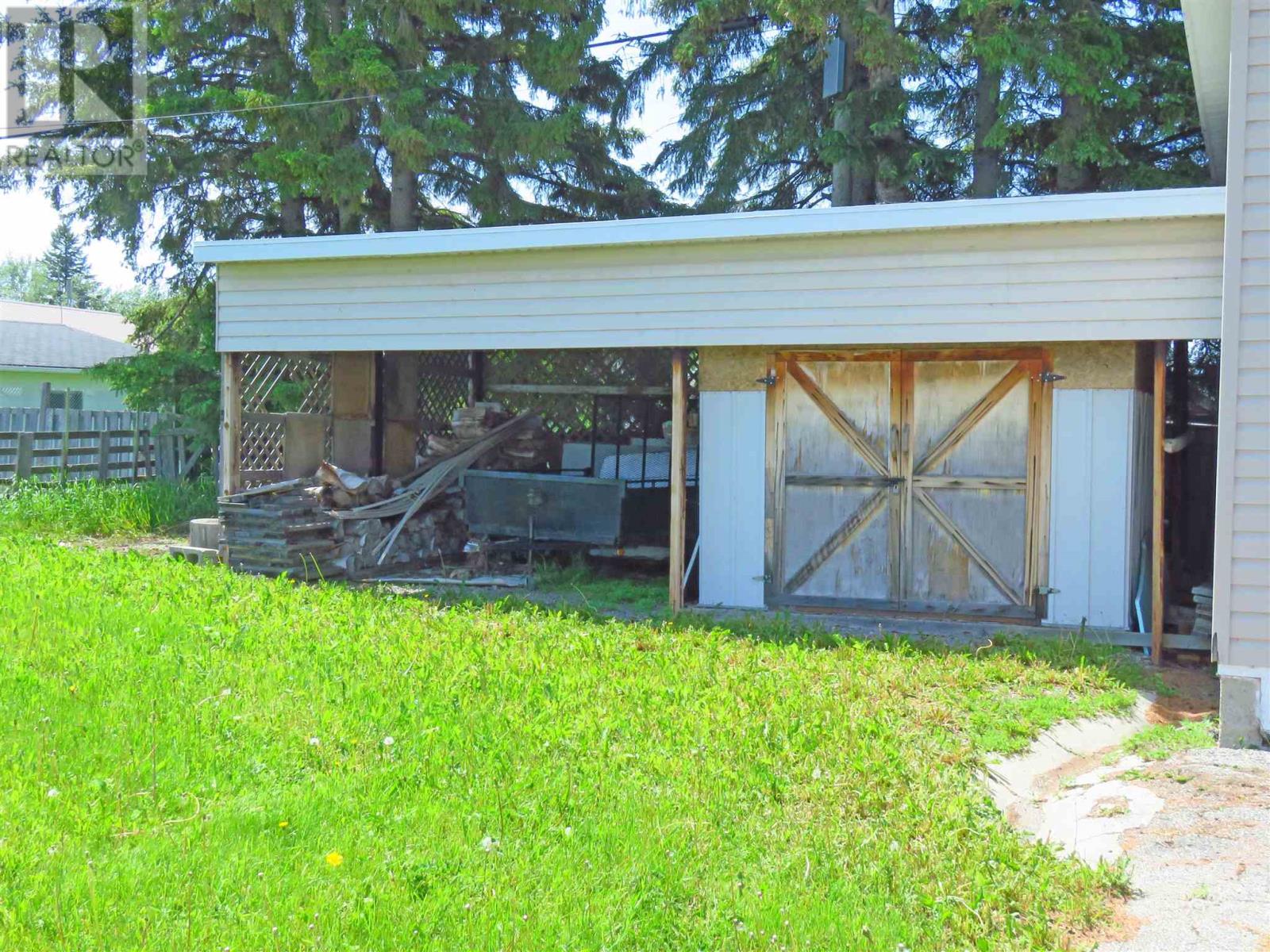 Photo 49 of 120 Dieppe Rd, Longlac ON