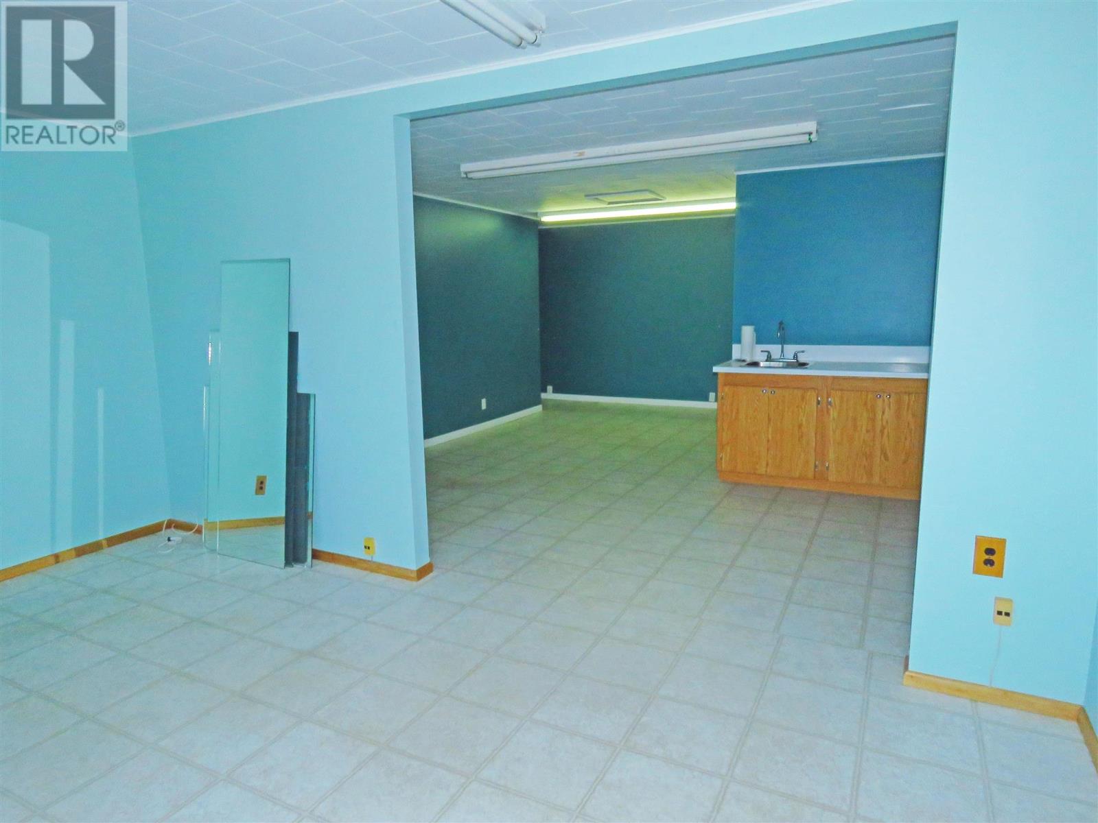 Photo 6 of 120 Dieppe Rd, Longlac ON