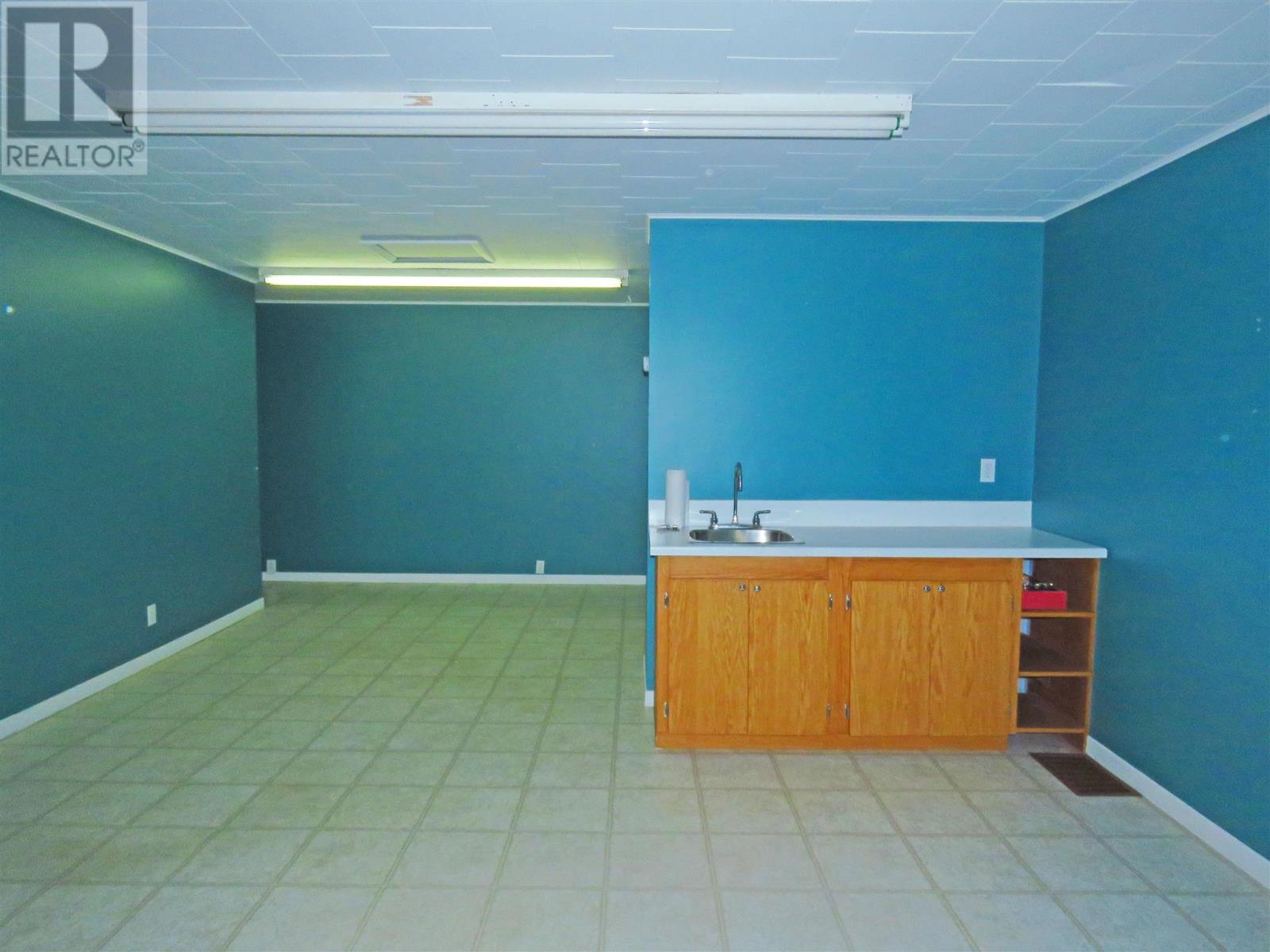 Photo 7 of 120 Dieppe Rd, Longlac ON