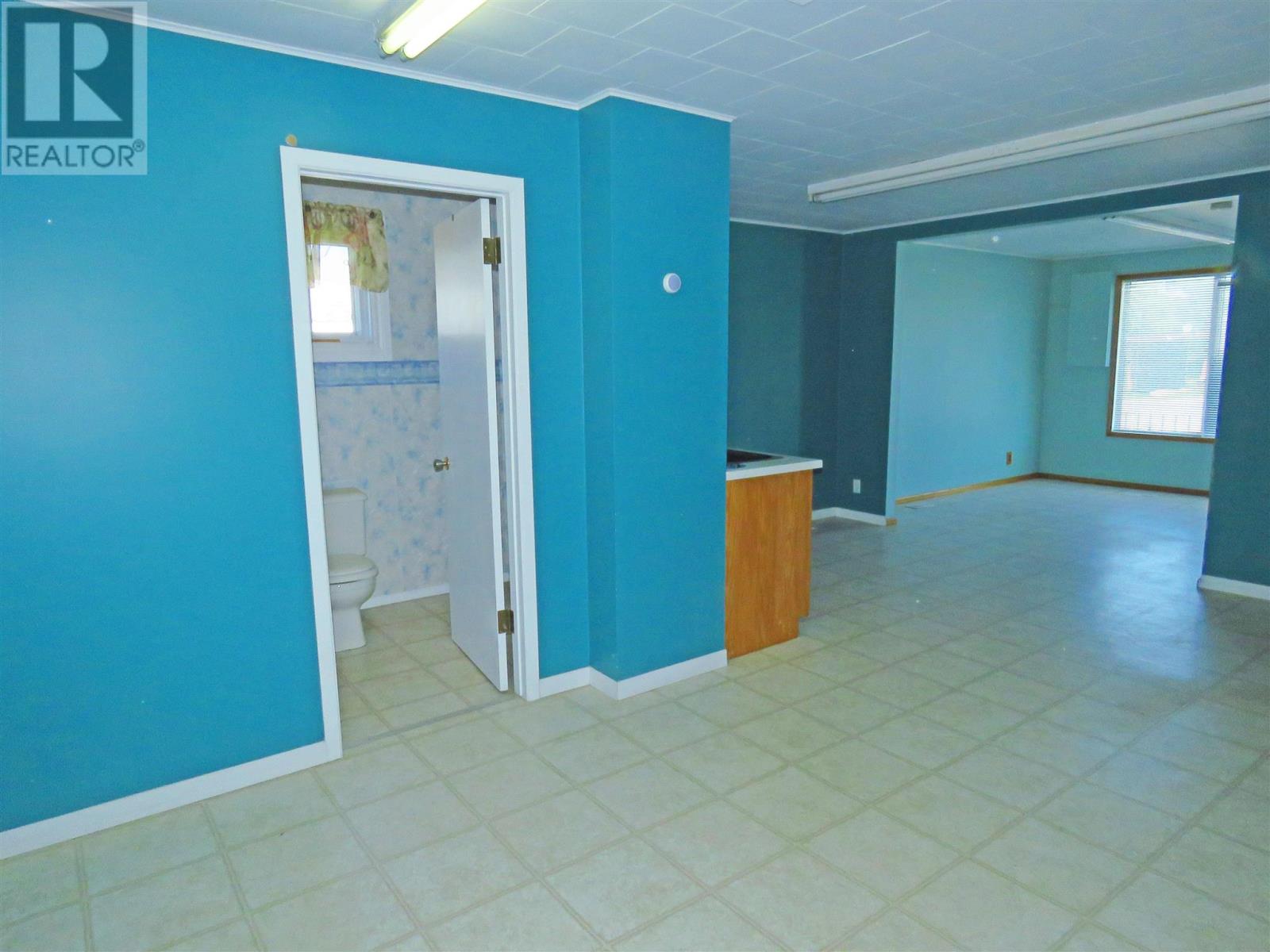 Photo 8 of 120 Dieppe Rd, Longlac ON
