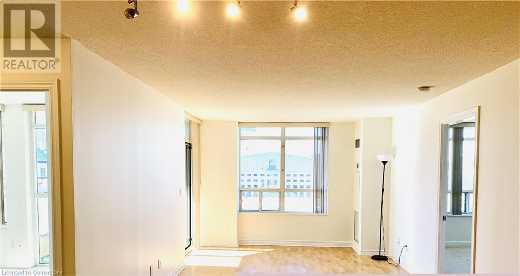 Photo 6 of 3888 Duke Of York Boulevard Unit 834, Mississauga ON