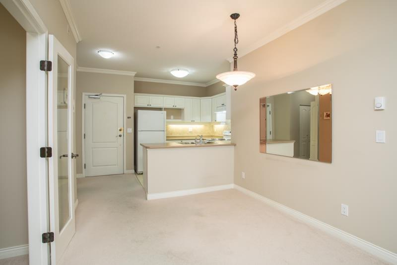 Photo 17 of 201 1685 152 A Street, Surrey BC