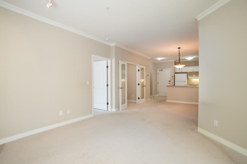 Photo 18 of 201 1685 152 A Street, Surrey BC