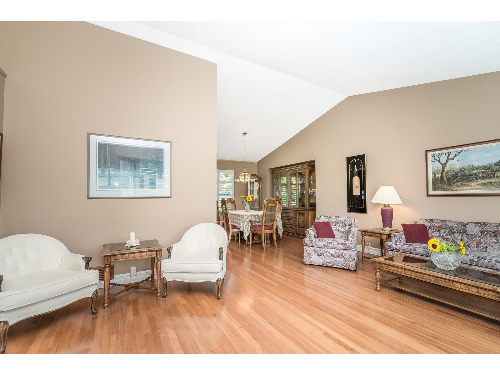 Photo 9 of 15475 Kilmore Court, Surrey BC