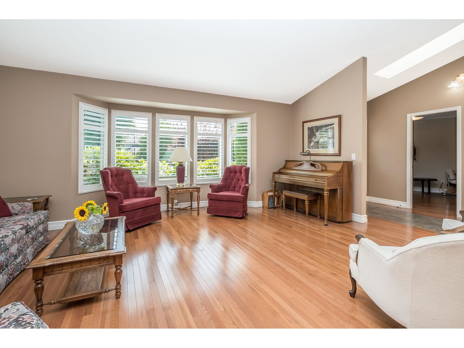 Photo 12 of 15475 Kilmore Court, Surrey BC