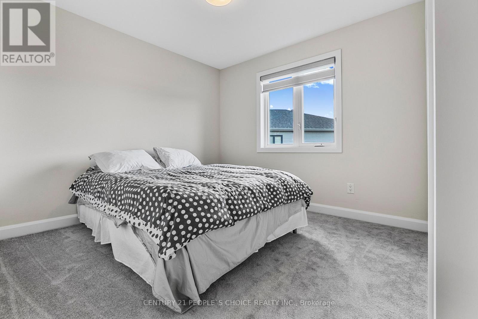 Photo 22 of 822 Sendero Way W, Ottawa ON