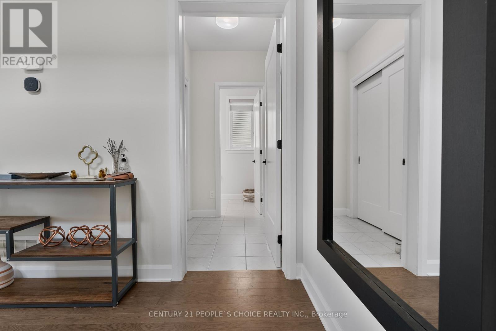 Photo 17 of 822 Sendero Way W, Ottawa ON