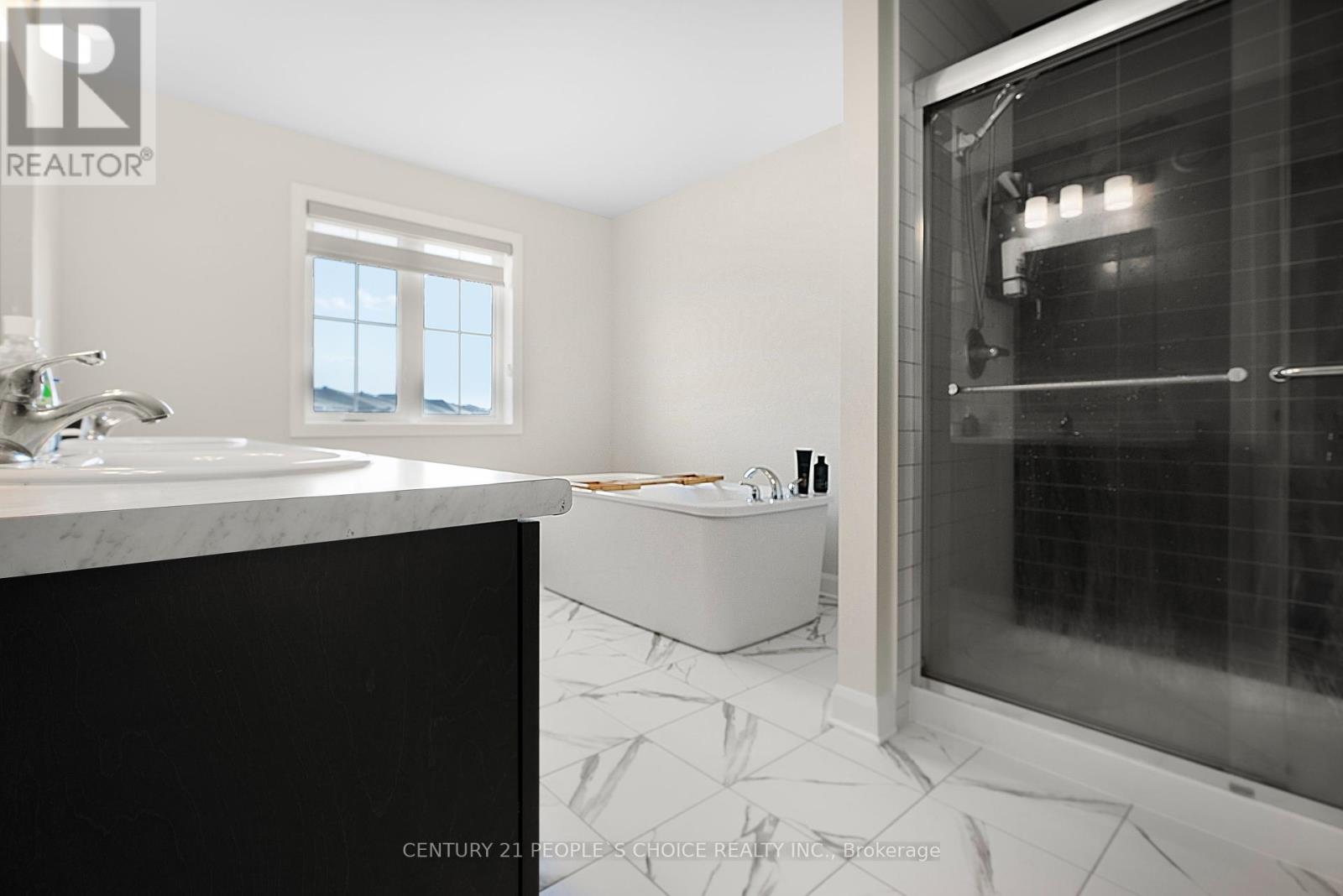 Photo 21 of 822 Sendero Way W, Ottawa ON