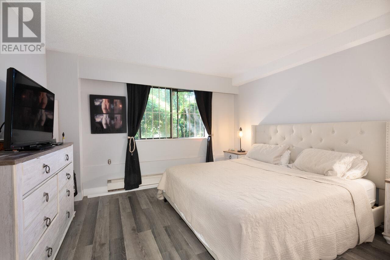 Photo 5 of 111 9101 Horne Street, Burnaby BC