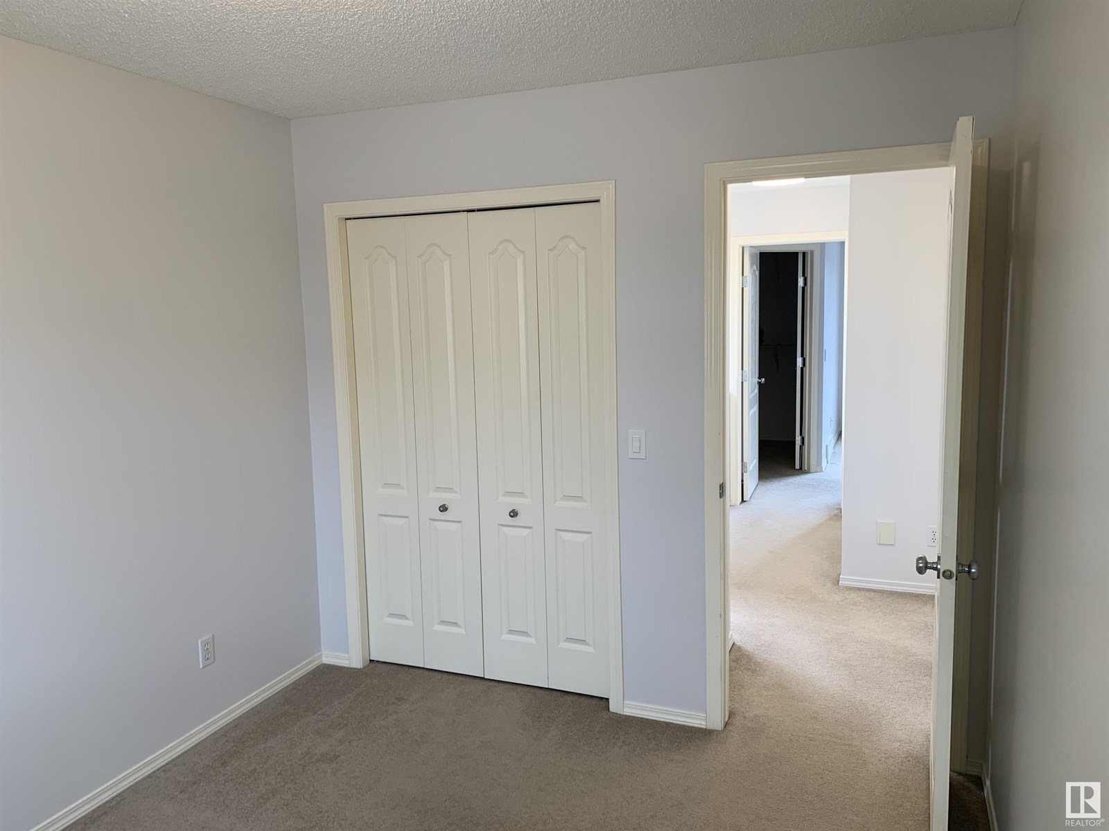 Single Family House for Sale in  Arbour Meadows CL Calgary 