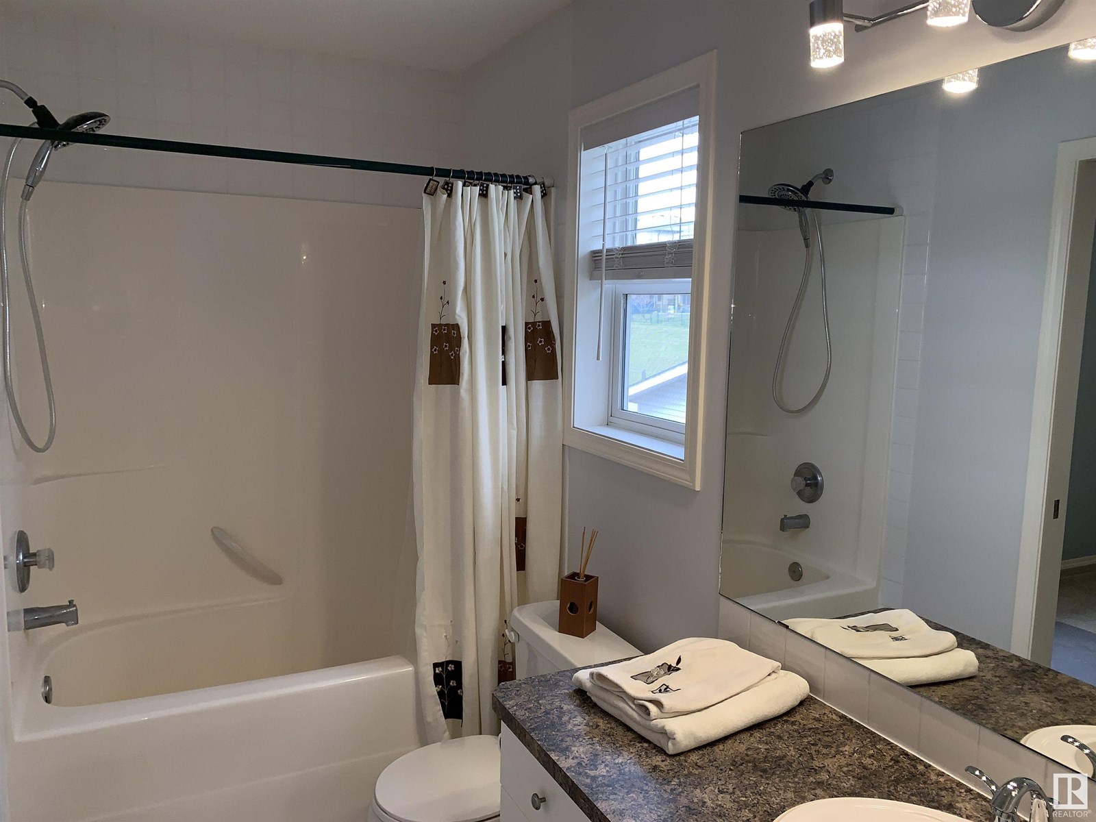 Single Family House for Sale in  Arbour Meadows CL Calgary 