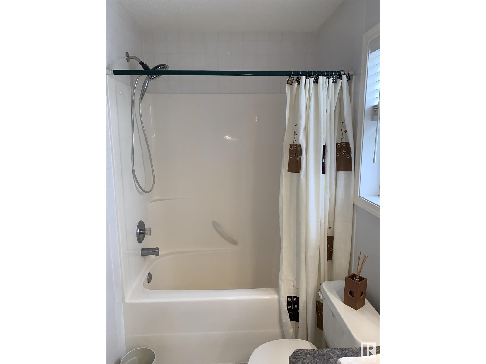 Single Family House for Sale in  Arbour Meadows CL Calgary 