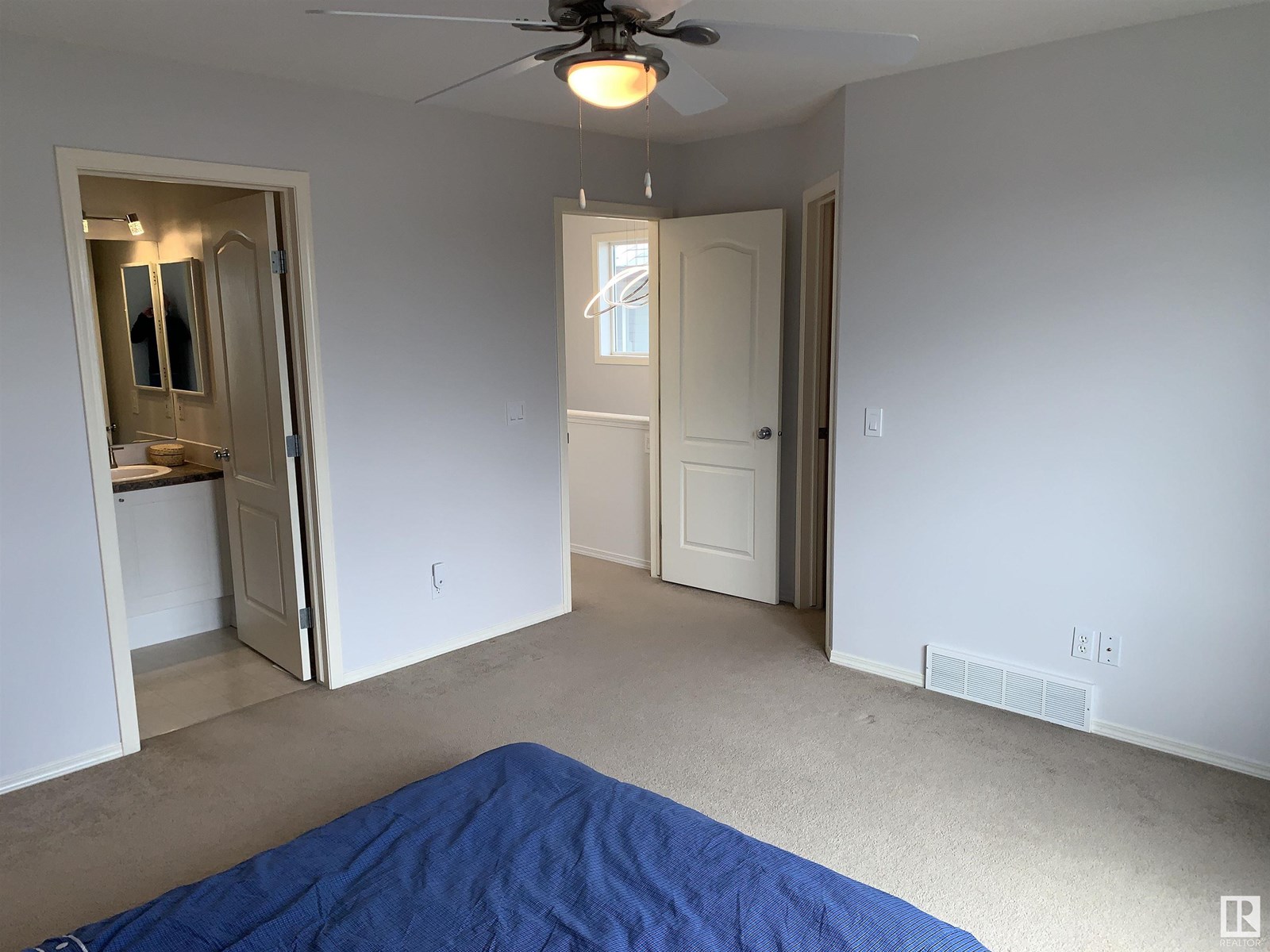 Single Family House for Sale in  Arbour Meadows CL Calgary 