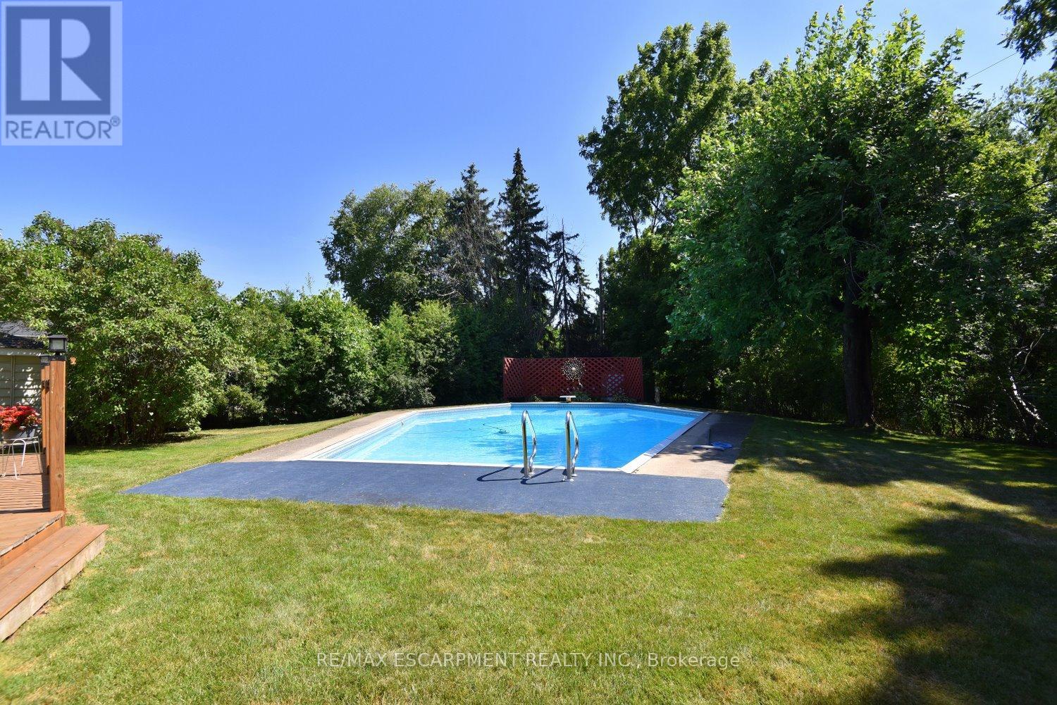 Photo 44 of 552 Hull Court, Burlington ON