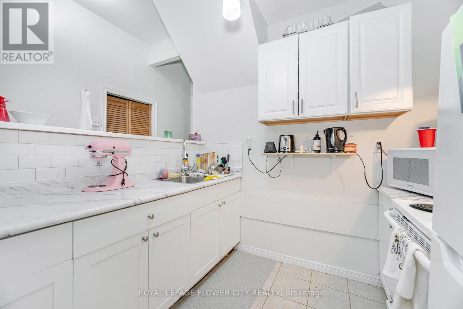 Photo 45 of 376 Hansen Road N, Brampton ON